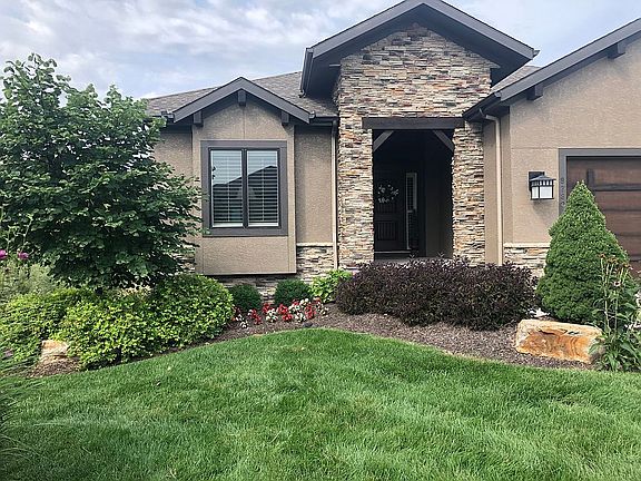 Front yard landscaping