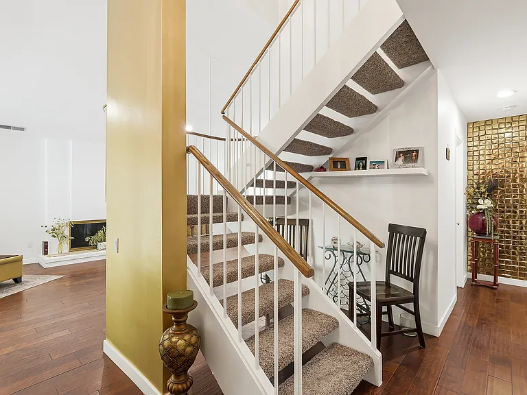 17092 Escalon Dr — Photo 7