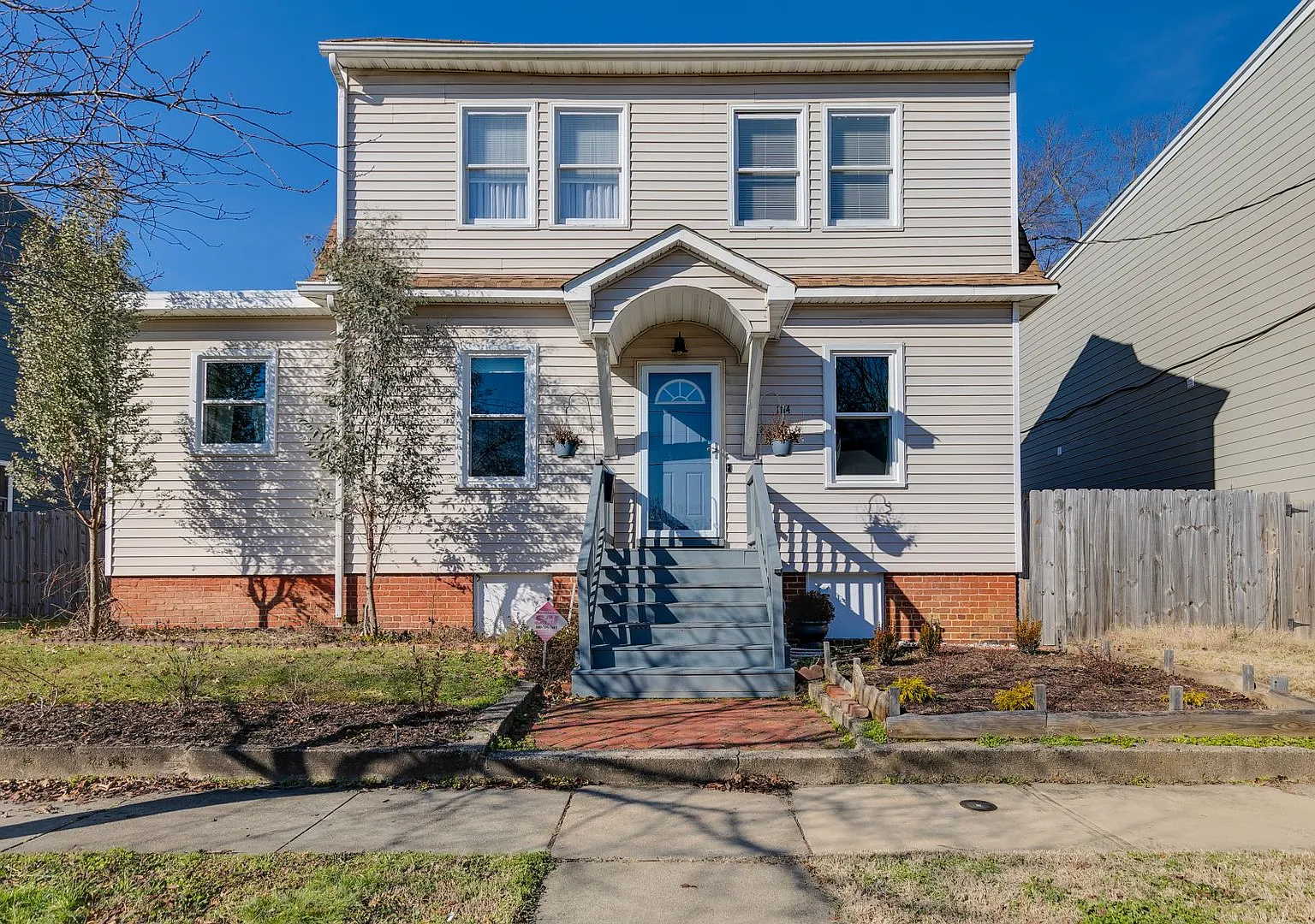 4 Bedroom Home In Church Hill! — Photo 2