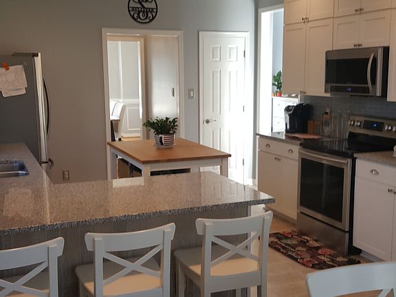 4th image of 8072 Pebblepath Pkwy