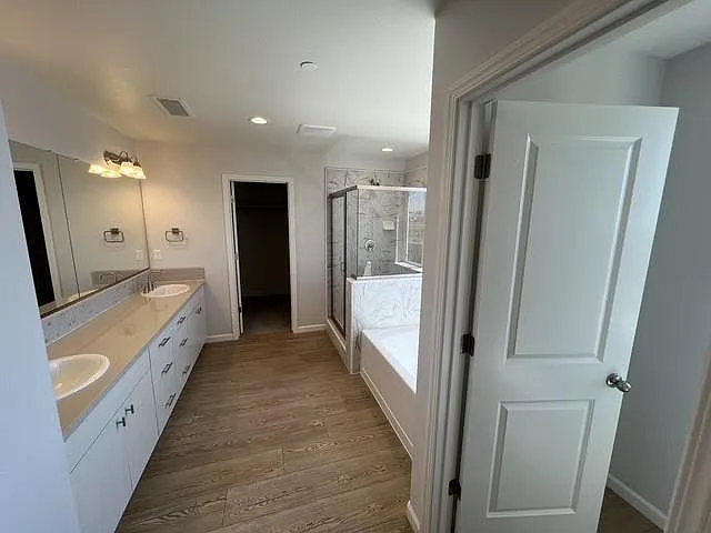 1229 Traverse Dr S — Photo 18