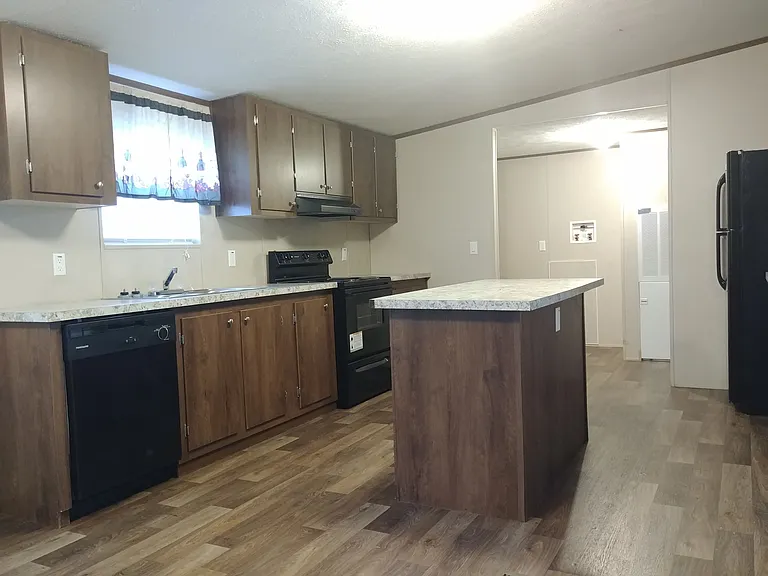 Evergreen Estates — Photo 23
