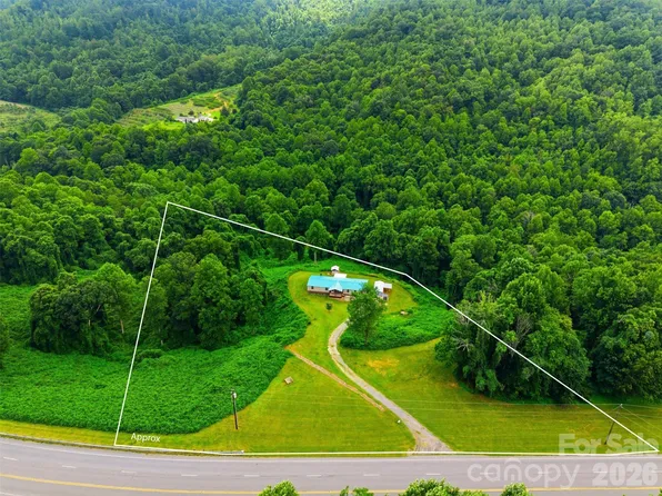 8162 State Highway 16 N, Taylorsville, NC 28681