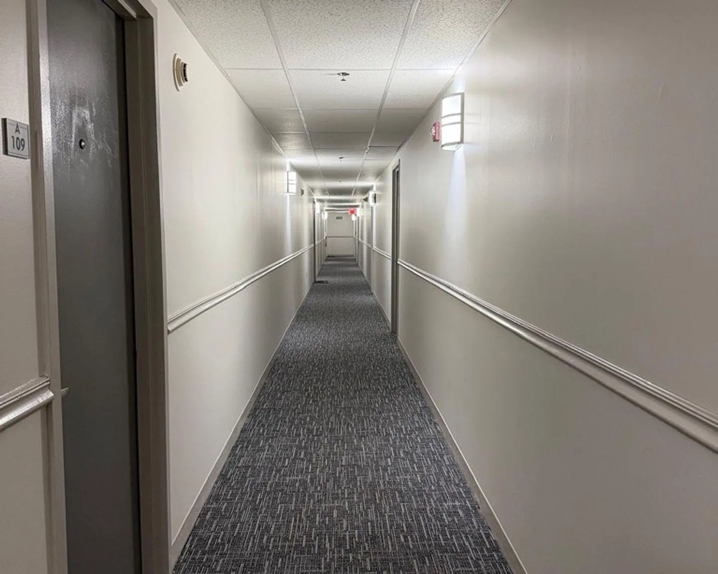 Austin Manor Apartments — Photo 4