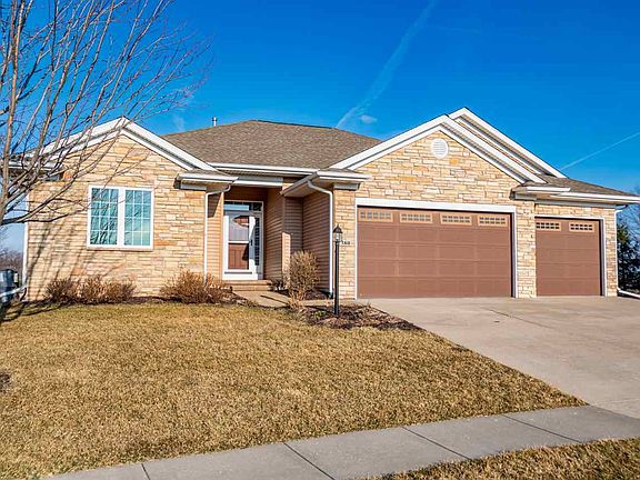 2nd image of 380 Carlyle Dr