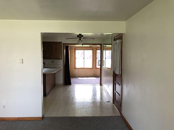 4th image of 109 Cottonwood Dr