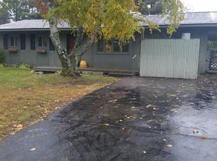 607 NE 9th St, Grand Rapids, MN 55744