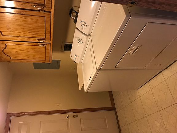 4th image of 6154 W 63rd St Unit 1E