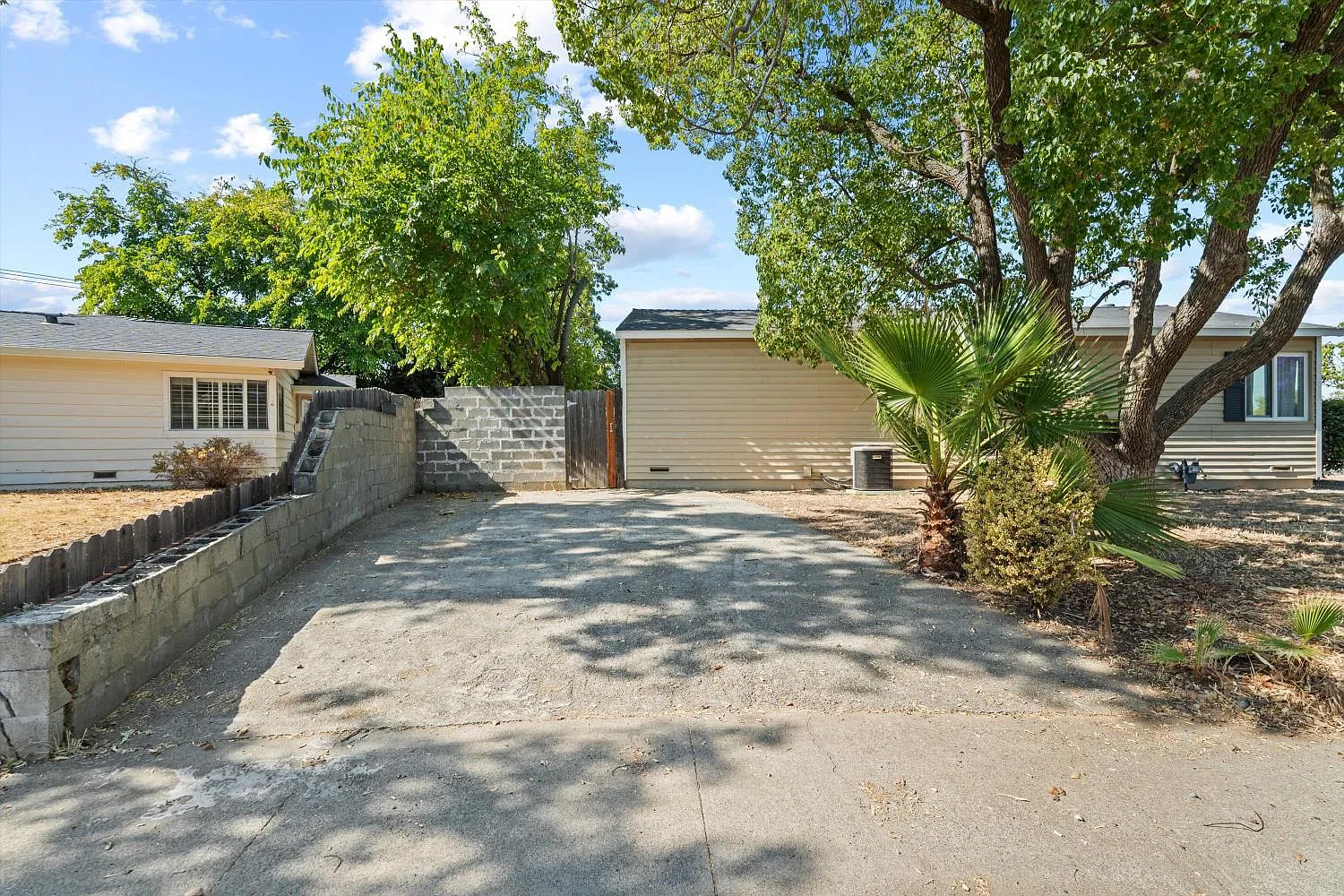 3 bed, 1319 sqft, $2,550 — Photo 4