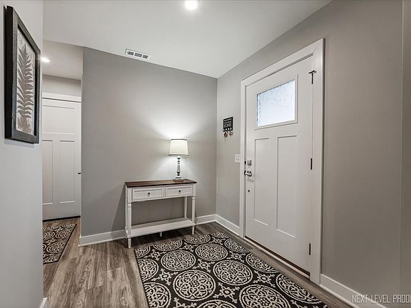 3rd image of 2707 Nickerson Ct