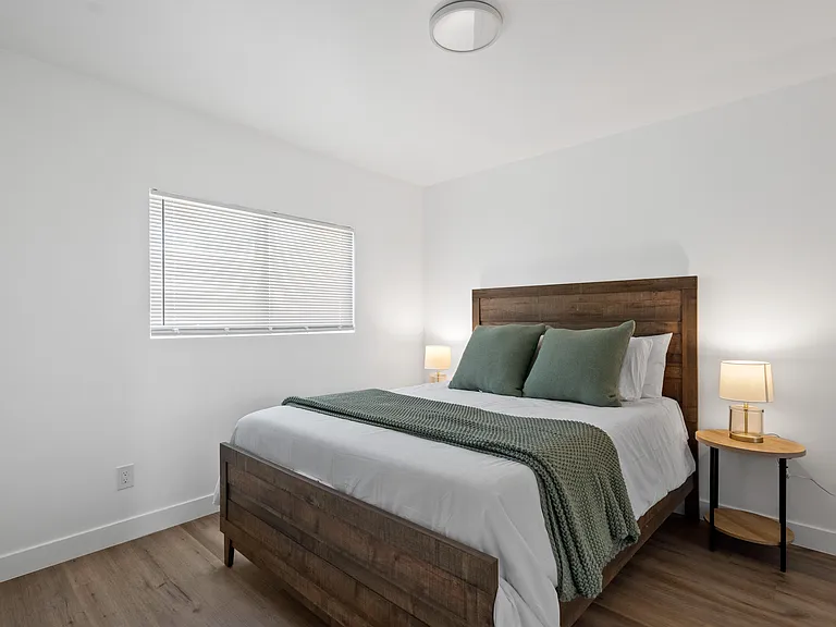 15227 Freeman Ave — Photo 12