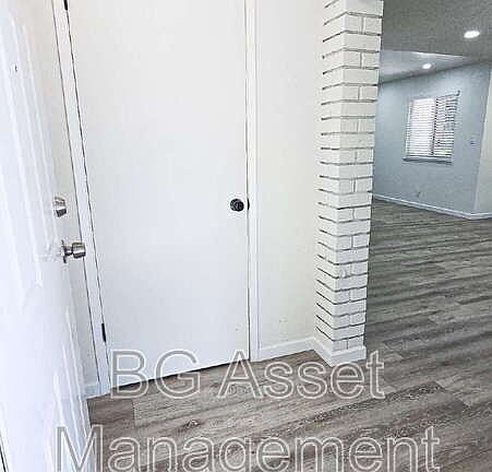 3rd image of 4110 34th Ave APT 1