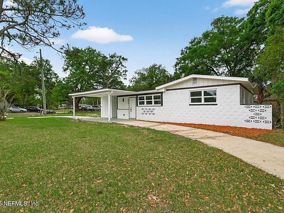 4th image of 2934 STONEHURST Road W