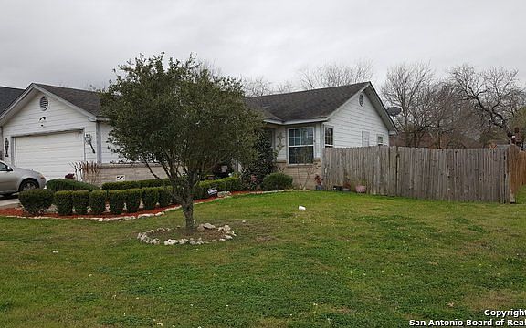 2nd image of 5690 Lakefront St