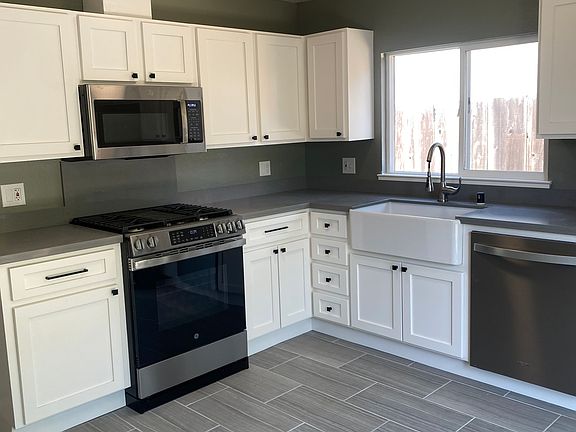 3rd image of 332 Trescony St Unit B