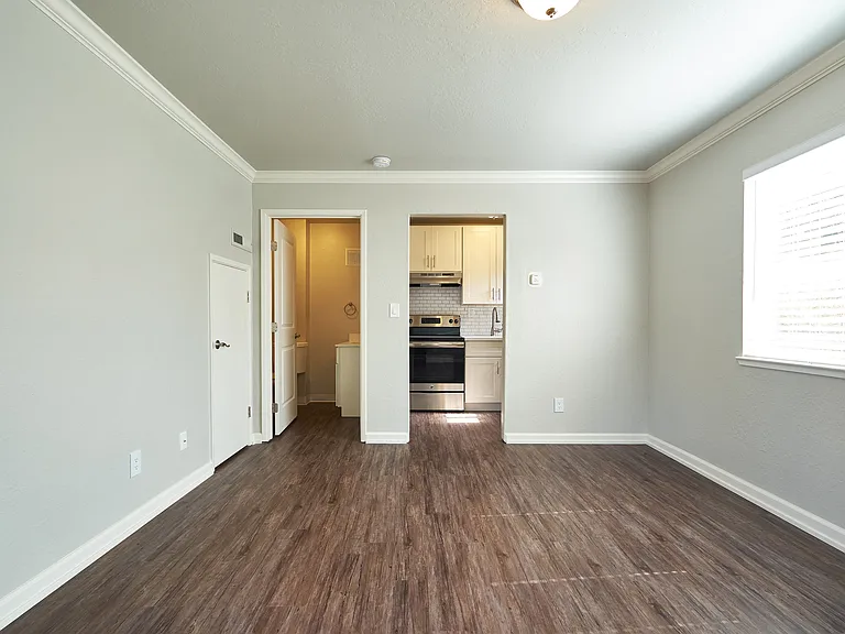 9681A living2 (1)