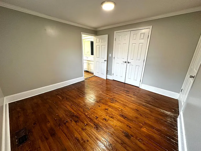 517 Burnett Ferry Rd SW — Photo 7