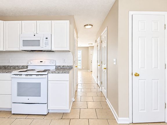 2nd image of 9 Anderson Ave #B