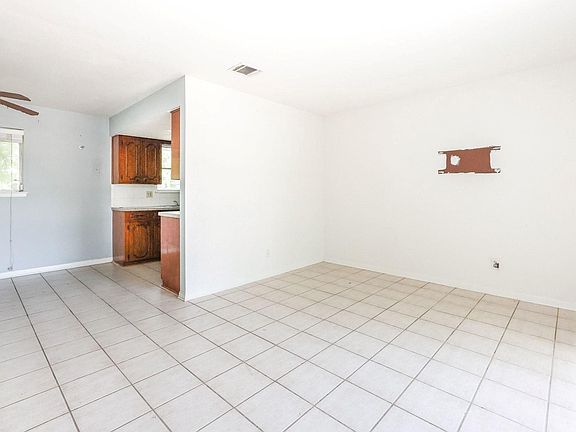 2nd image of 4426 Sandydale Ln