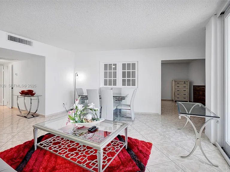 5401 Collins Ave #1126 — Photo 42
