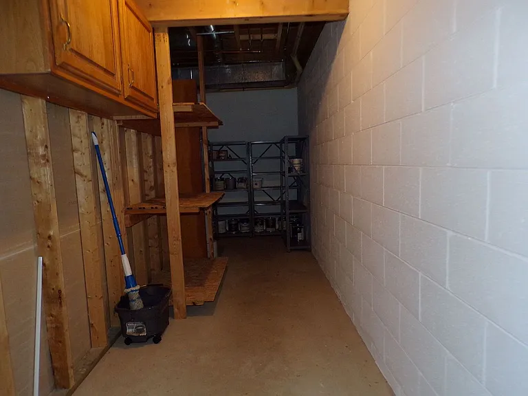 4015 Holiday North Ct — Photo 27