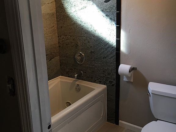 4th image of 757 Redwood Ct