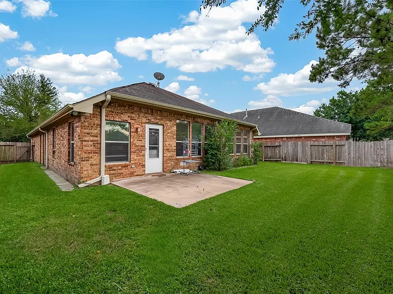 23222 Century Plant Dr — Photo 29