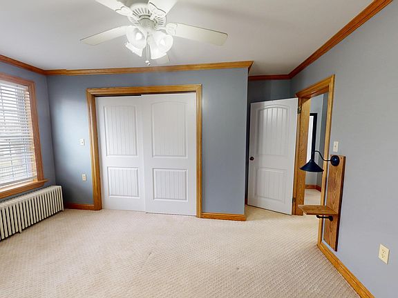 5th image of 434 Maple St