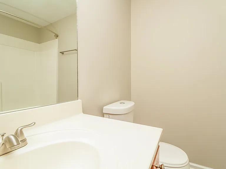 913 Harvest Grove Dr — Photo 16