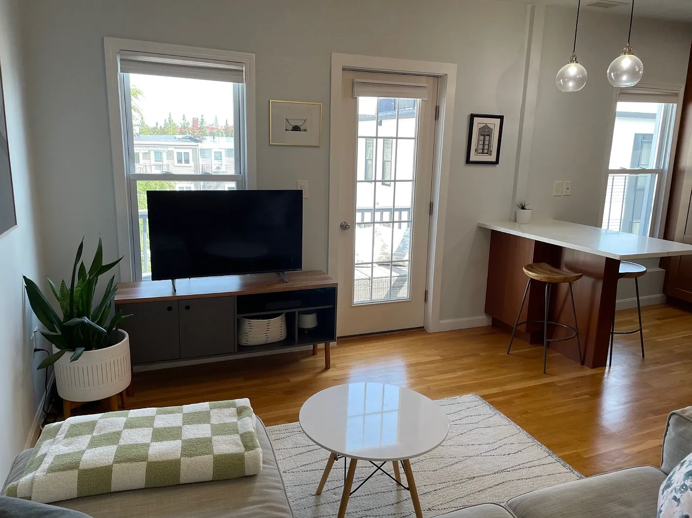 1 bed, 614 sqft, $2,600 — Photo 3
