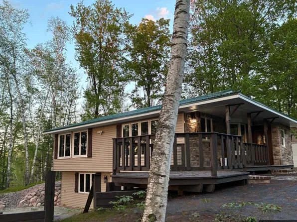 15744 Double B Ln, Mountain, WI 54149