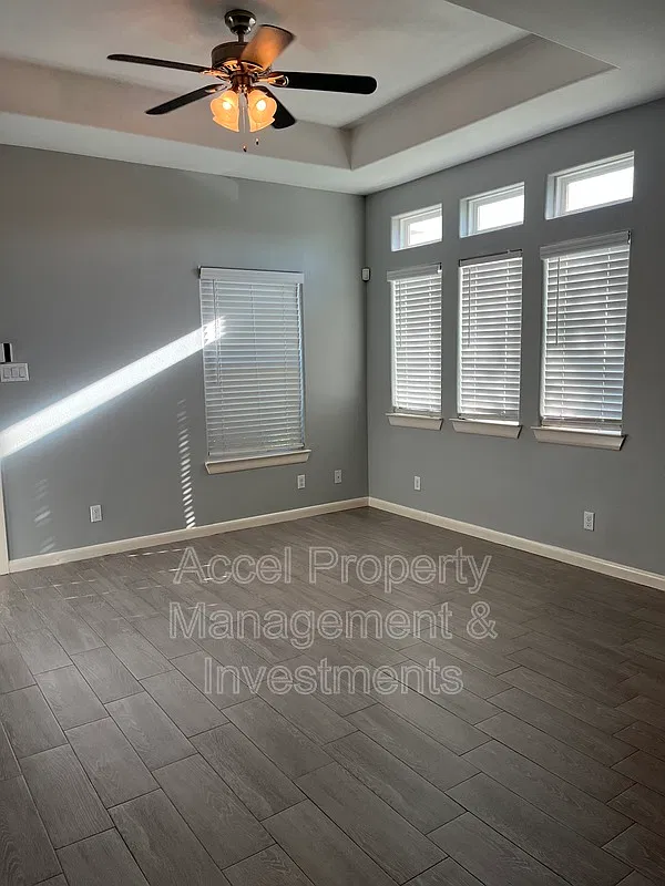 2 bed, 2.0 bath, 1020 sqft, $950 — Photo 3