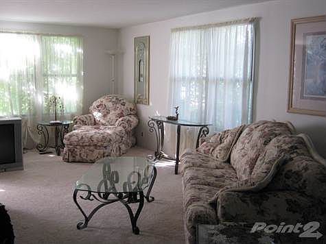 Living room v 1