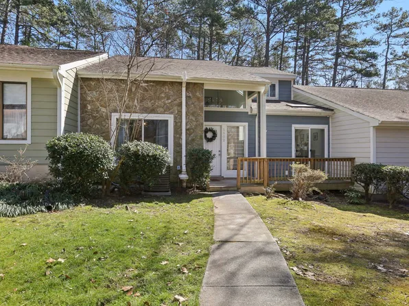 5902 Carmel Ln, Raleigh, NC 27609