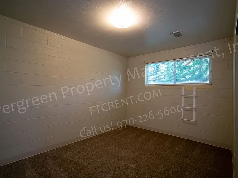1916 Larkspur Dr — Photo 23
