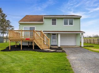 6166 E Lake Rd, Auburn, NY 13021