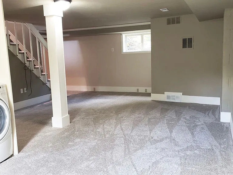 3720 Vernhardson St — Photo 12