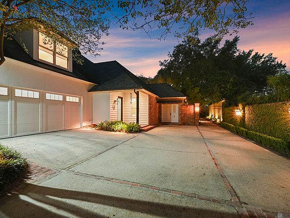 4th image of 765 Myrtle View Dr
