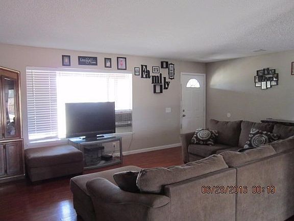 5th image of 21911 Jelan Ave