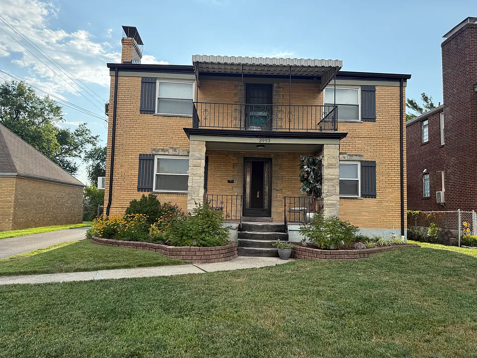 3993 Raceview Ave #1