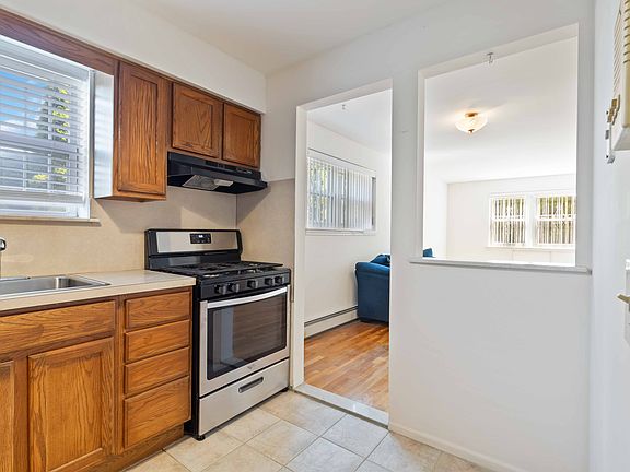 3rd image of 20-01 Hazen St #1