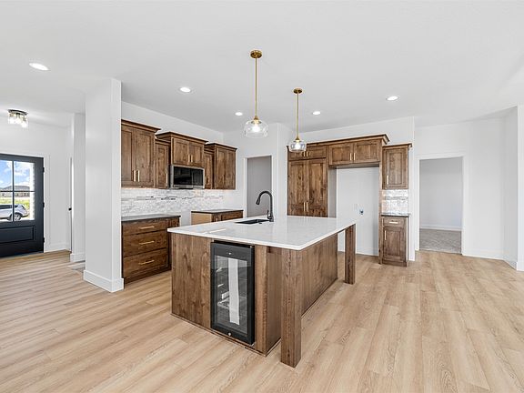 5th image of 1219 Vista Ct