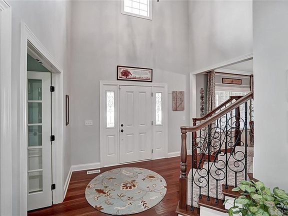 3rd image of 7967 Bending Willow Ct