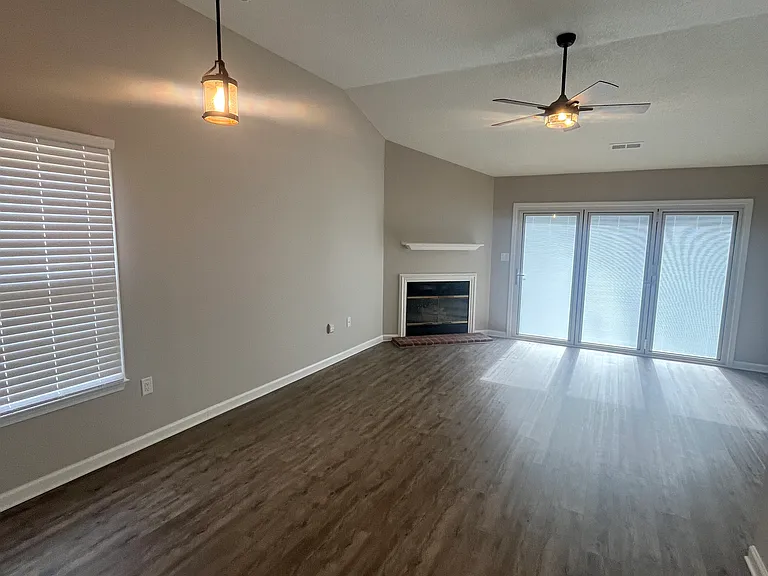 19 Somersett Dr — Photo 14