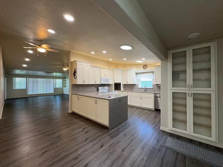 5125 Camino De Arena — Photo 7