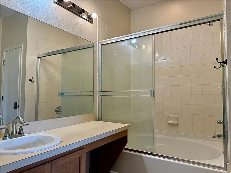 4912 Stone Acres Cir — Photo 12