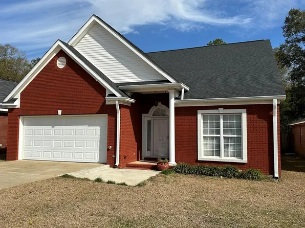 211 Spyglass Rd, Dothan, AL 36305