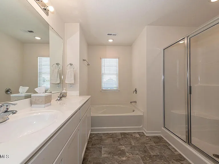 1606 River Poppy Rd — Photo 24