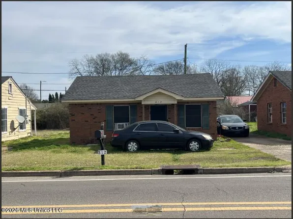 812 20th St N, Columbus, MS 39701