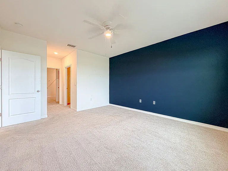 309 Sofia Ln — Photo 7